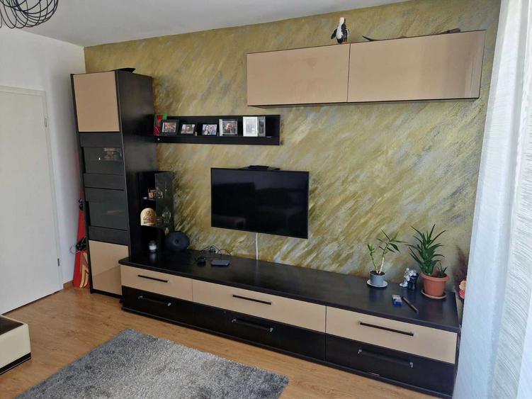 Apartament cu 3 camere decomandat în Avantgarden