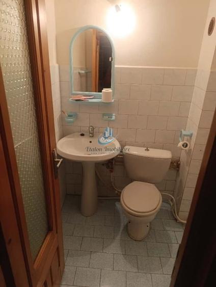 Apartament cu 3 camere decomandat în Mărăței