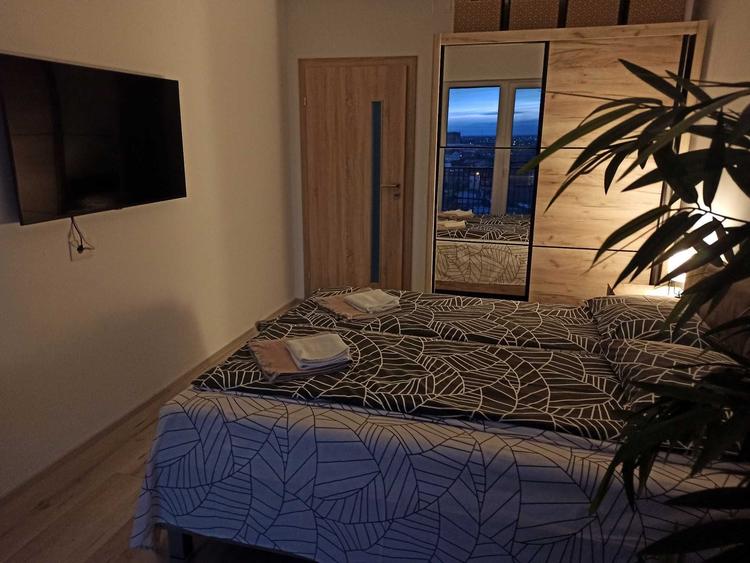 Apartament cu 2 camere decomandat în Lotus