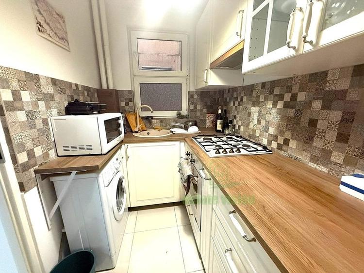 Apartament cu 2 camere semidecomandat în Calea Victoriei
