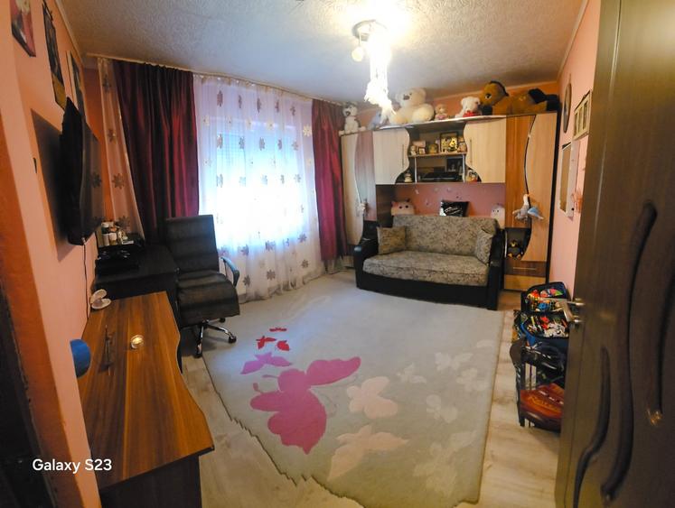 Apartament cu 2 camere semidecomandat în Noua