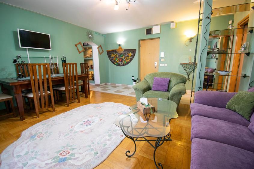 Apartament cu 2 camere decomandat, mobilat în Nerva Traian