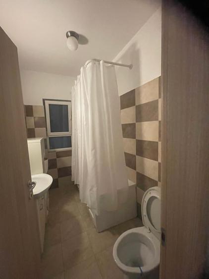 Apartament cu 2 camere decomandat în Eroii Revoluției