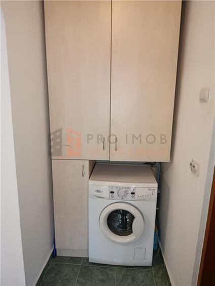 Apartament cu 2 camere semidecomandat, mobilat în Unirii Sud