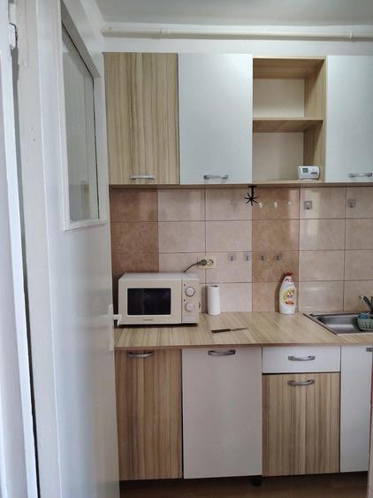 Garsonieră decomandată în Central