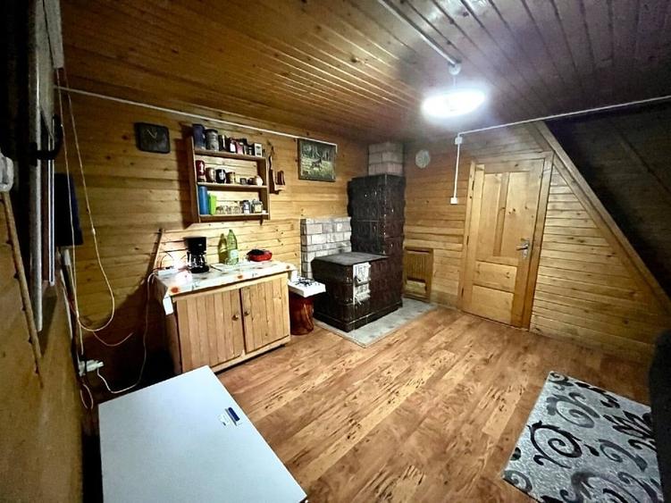 Casă individuală cu 2 camere cu Teren 450 Mp în Praid