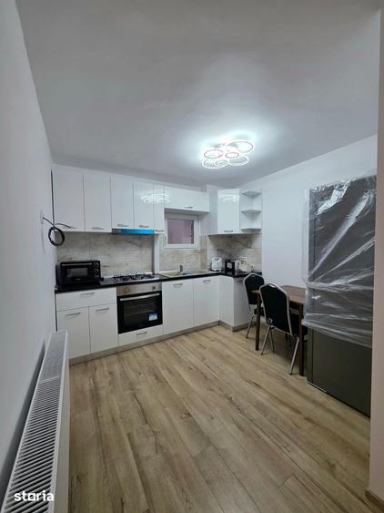 Se inchiriaza apartament 2 camere si balcon, renovat,mobilat si utilat - 2