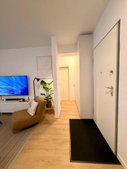 Apartament cu 2 camere decomandat, mobilat în Central