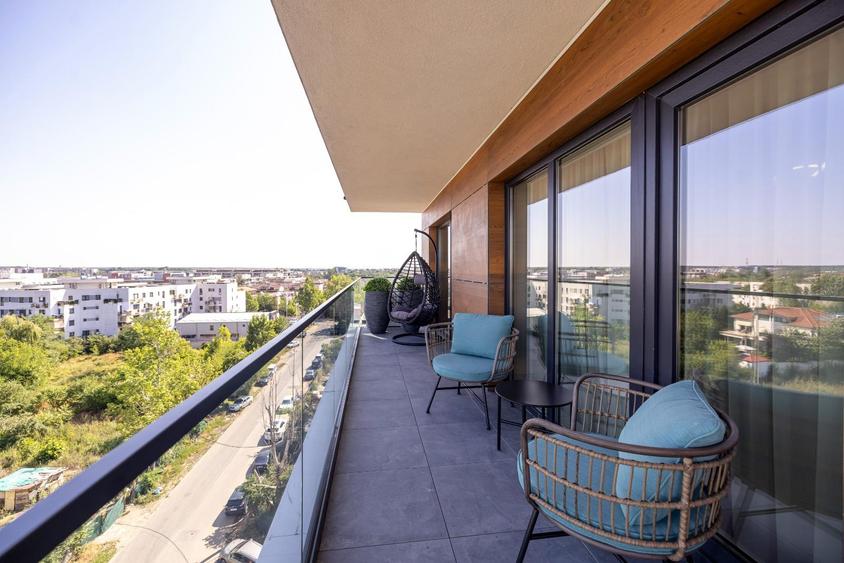 Apartament cu 4 camere decomandat în Băneasa