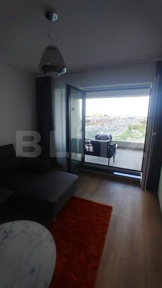 Apartament cu 2 camere decomandat, mobilat în Tractorul