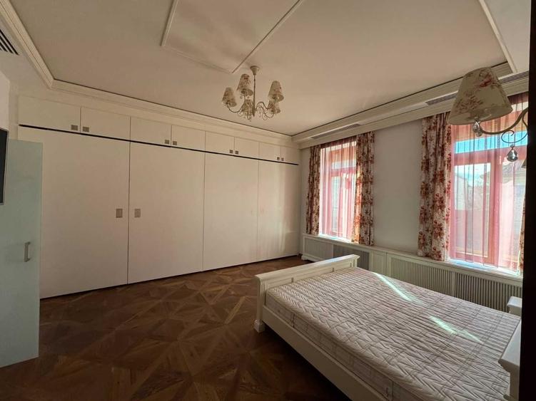 Casă cu 3 camere în Central