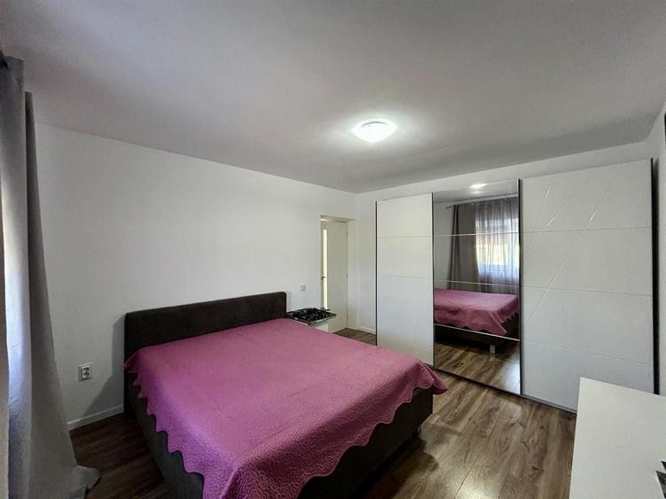 Apartament cu 2 camere decomandat, mobilat în Arhitecților - Calea Cisnădiei
