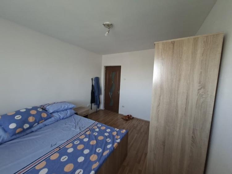 Apartament cu 4 camere decomandat, mobilat în Libertății