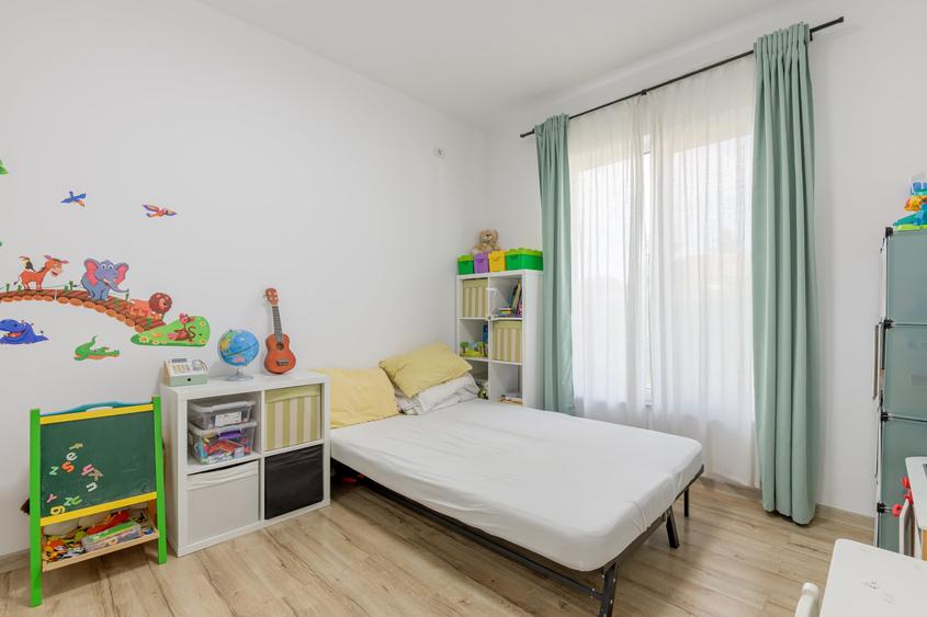 Casă cu 4 camere cu Canalizare în Pipera