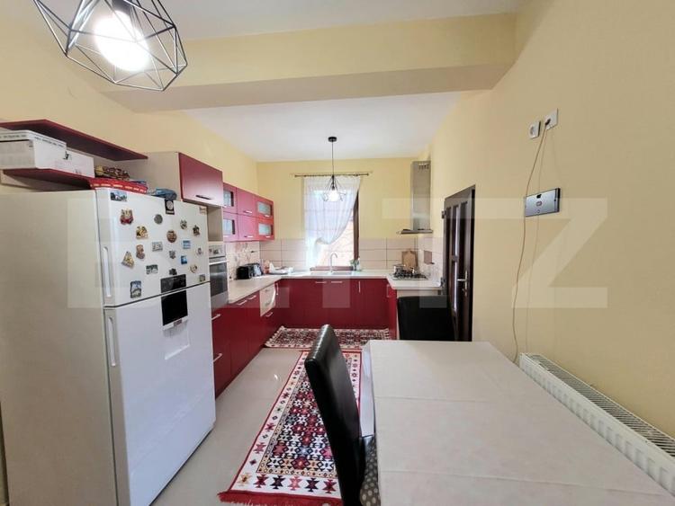 Casă individuală cu 6 camere cu Teren 449 Mp în Calea Severinului