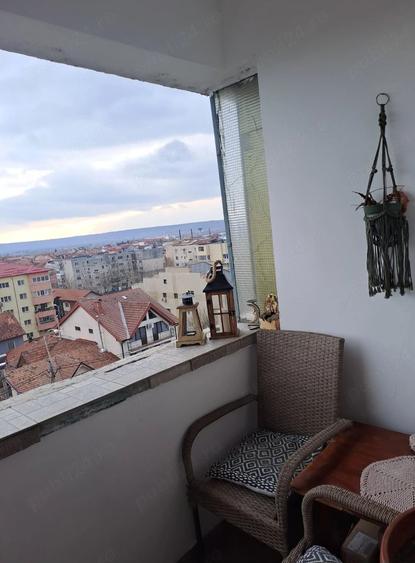 Apartament cu 2 camere semidecomandat în Aluniș