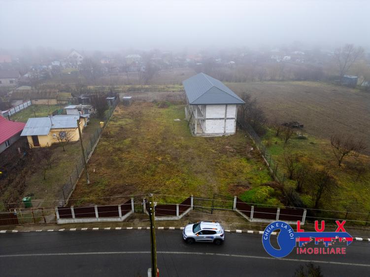 Casă individuală cu 7 camere cu Canalizare în Murighiol