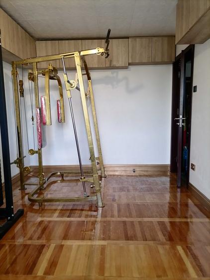 Apartament cu 3 camere decomandat în Calea Romanului