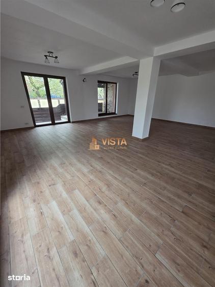 Casă cu 4 camere cu Canalizare în Central