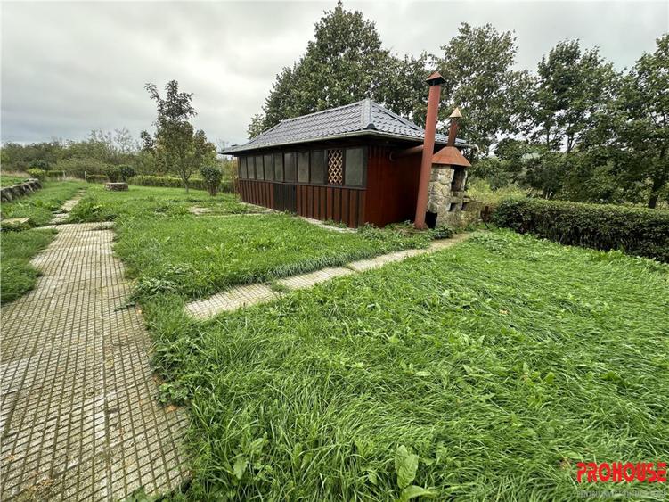 Vila de vacanta - D P M - teren 6.226mp - 5