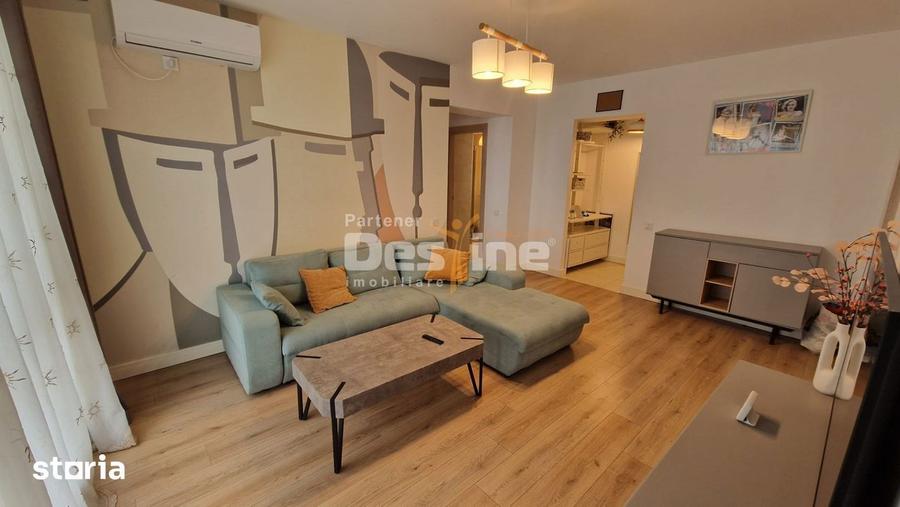 Apartament cu 3 camere, mobilat în Băneasa
