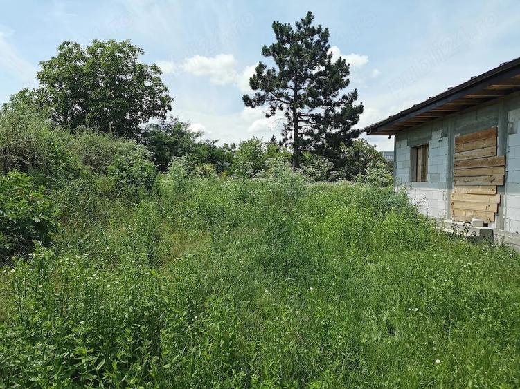 Casă cu Teren 500 Mp în Horlești