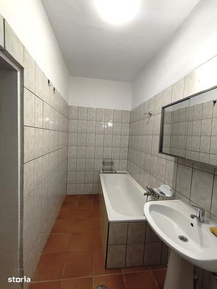 Rahova-Str.Oltului-Garsoniera-Curte proprie-Parcare-340 EUR - 8