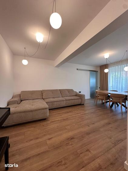 Apartament cu 3 camere decomandat în Ultracentral