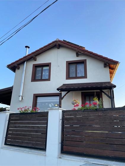 Casă cu Teren 165 Mp în Central