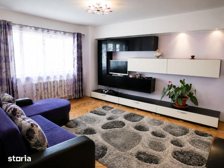 Apartament cu 3 camere decomandat în Central