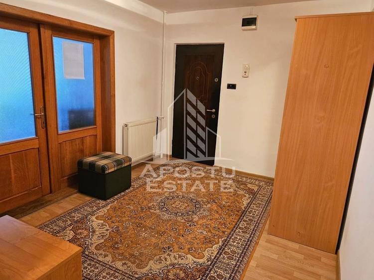 Apartament cu 3 camere decomandat, mobilat în Fortuna