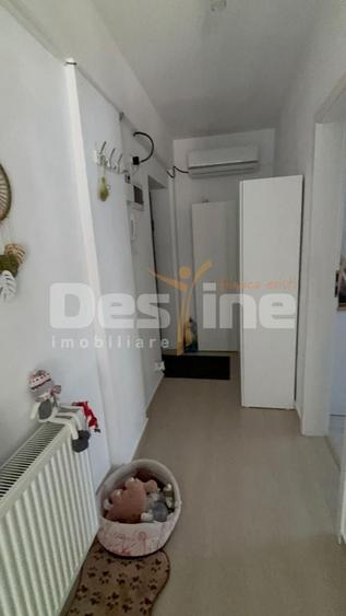 Apartament cu 2 camere decomandat, mobilat în Central
