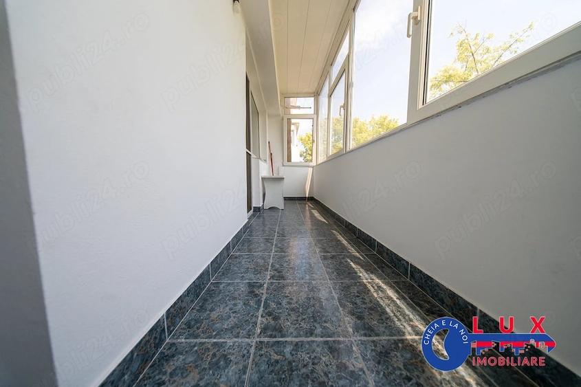 Apartament cu 3 camere decomandat în Babadag
