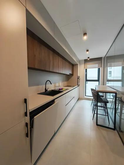 Apartament cu 2 camere decomandat, mobilat în Aviației