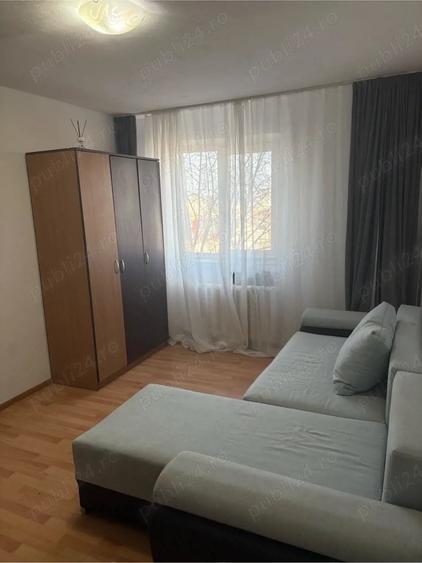 Garsonieră decomandată în Războieni