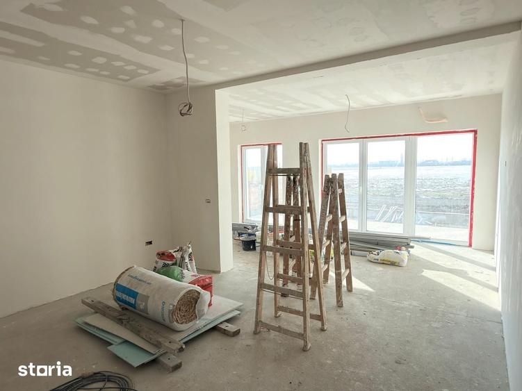 Apartament cu 4 camere în Torontalului
