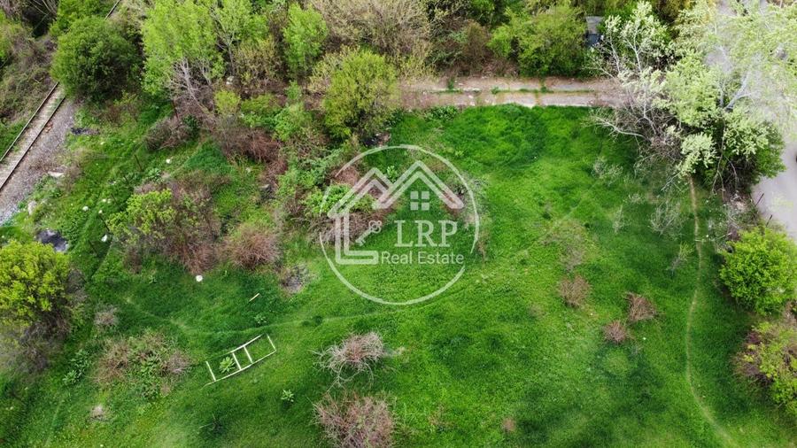 Teren Construcții intravilan de 2325 mp, în Fundeni