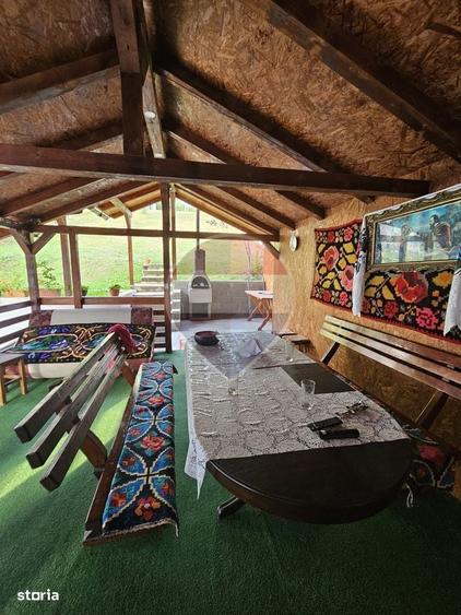 Casă cu 4 camere decomandat în Rona de Jos