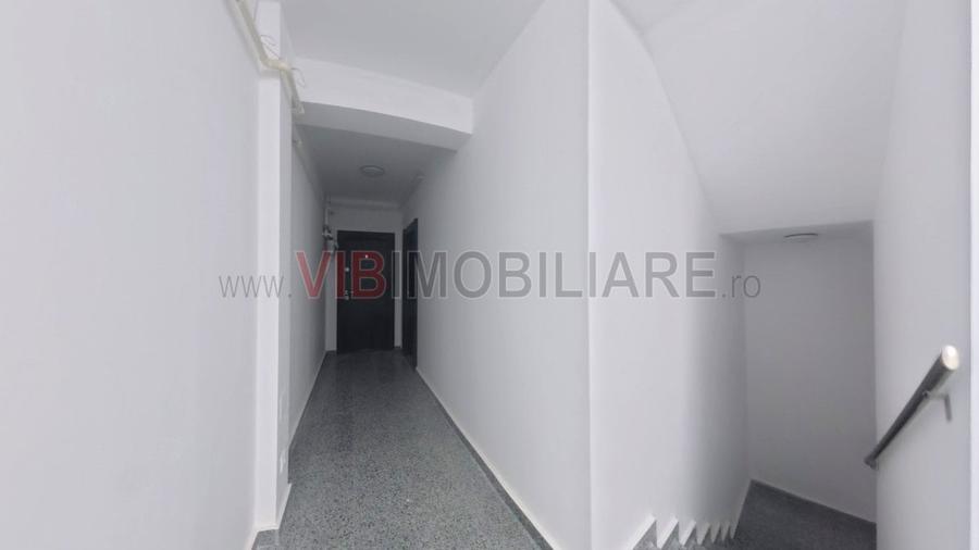 Apartament cu 4 camere decomandat în Berceni