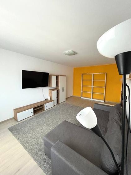 Apartament cu 2 camere decomandat în Exterior Vest