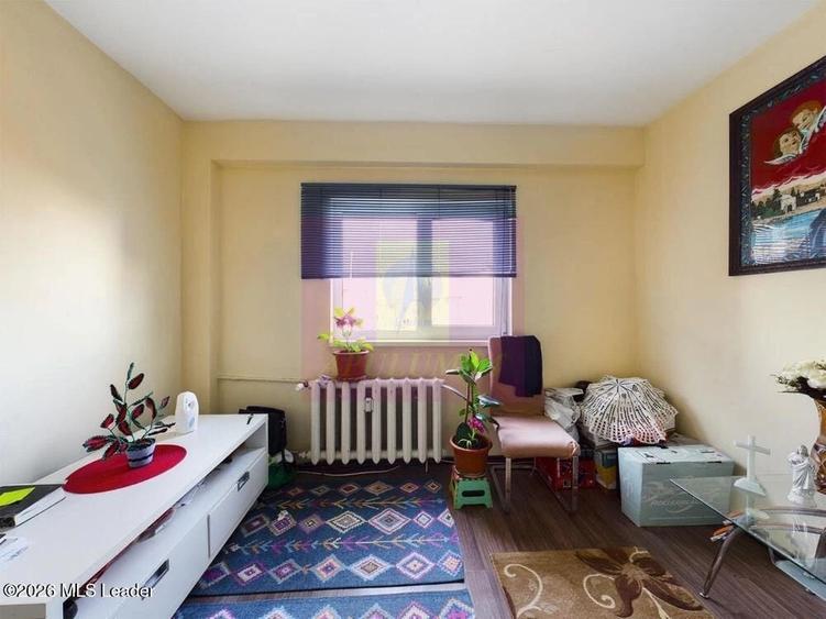 Apartament cu 4 camere decomandat în 13 Septembrie