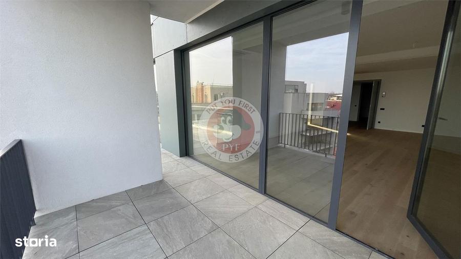 Apartament cu 3 camere semidecomandat în Floreasca