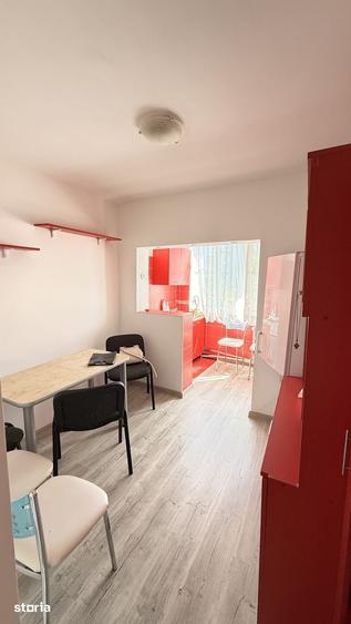 Apartament cu 3 camere în Vasile Alecsandri