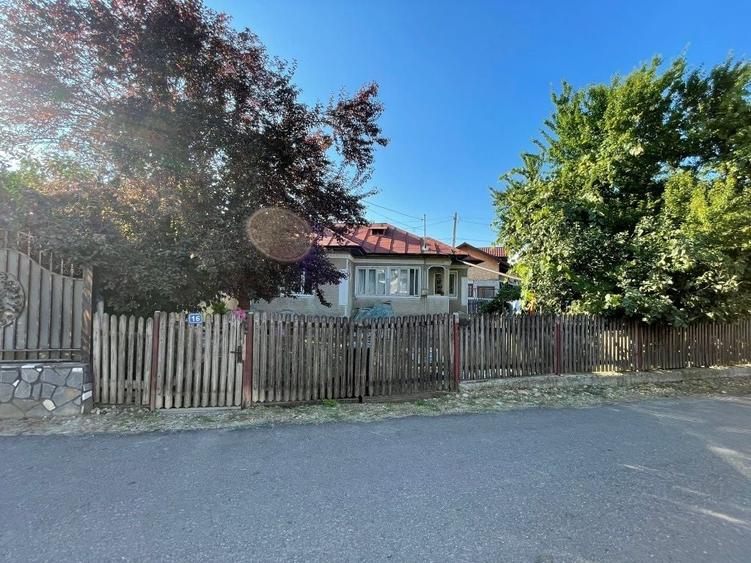 Casă cu 3 camere în Cocorăștii Mislii