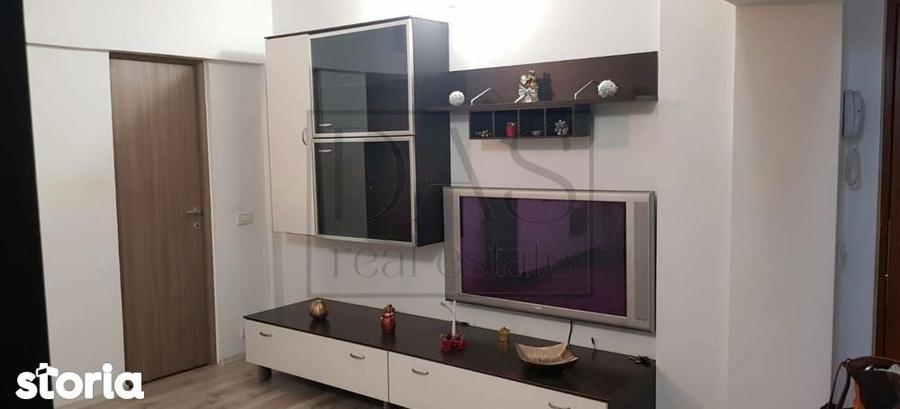 Apartament cu 2 camere, mobilat în Romană