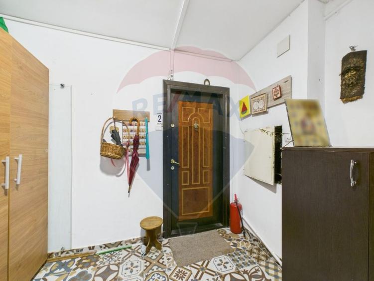 Oportunitate - 2 Apartamente 4 + 2 camere - Zona 13 Septembrie - 15