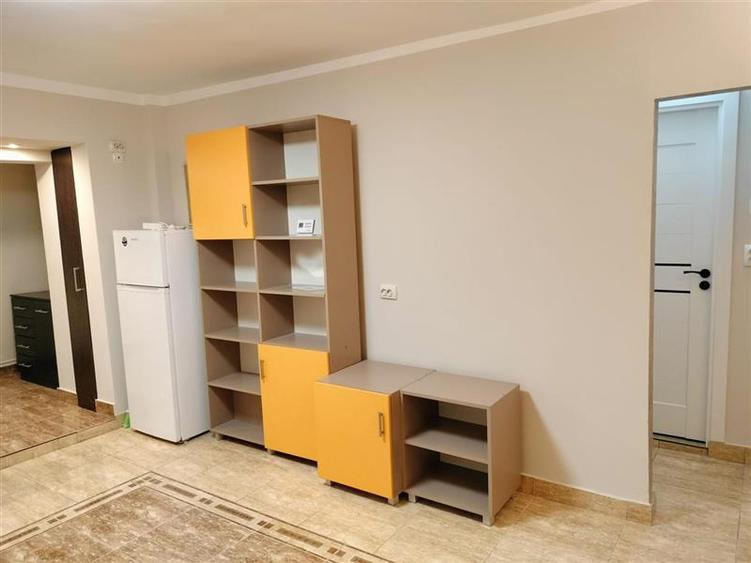 Apartament cu 2 camere semidecomandat, mobilat în Zorilor