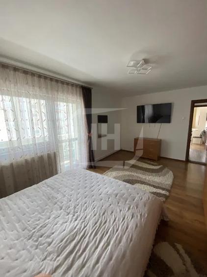 Apartament cu 3 camere semidecomandat, mobilat în Între Lacuri