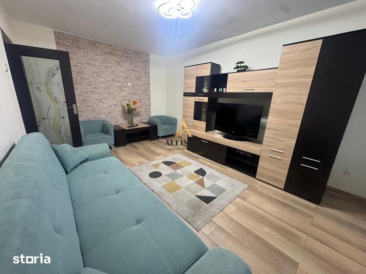 Apartament cu 3 camere în Malu Roșu