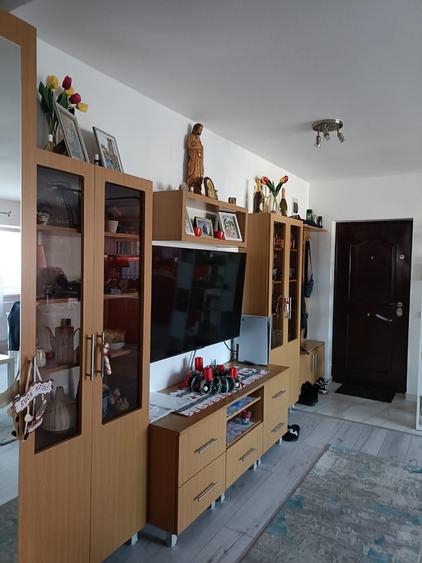 Apartament cu 2 camere semidecomandat în Florești — fotografia 3